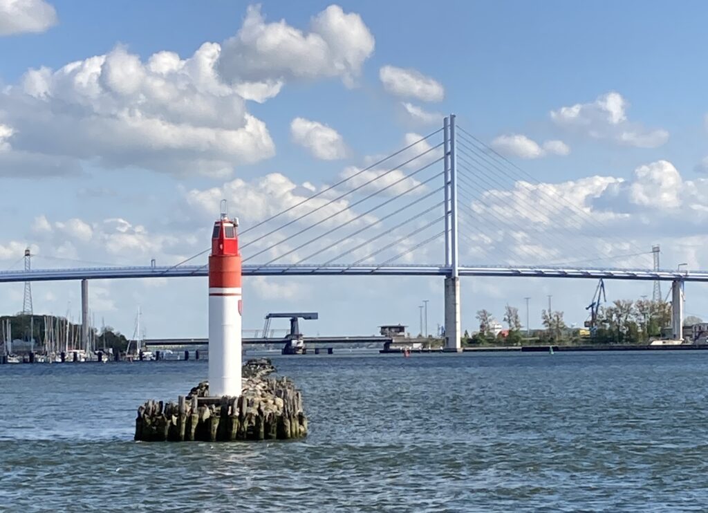 Herzlich willkommen auf der Seite Denkclever- Führen Sie ein Leben mit Grips!
#BrueckeZurVeränderung
#Übergang
#Neuorientierung
#NeueWege
#VerbindungSchaffen
#VomFuehlenZumVerstehen